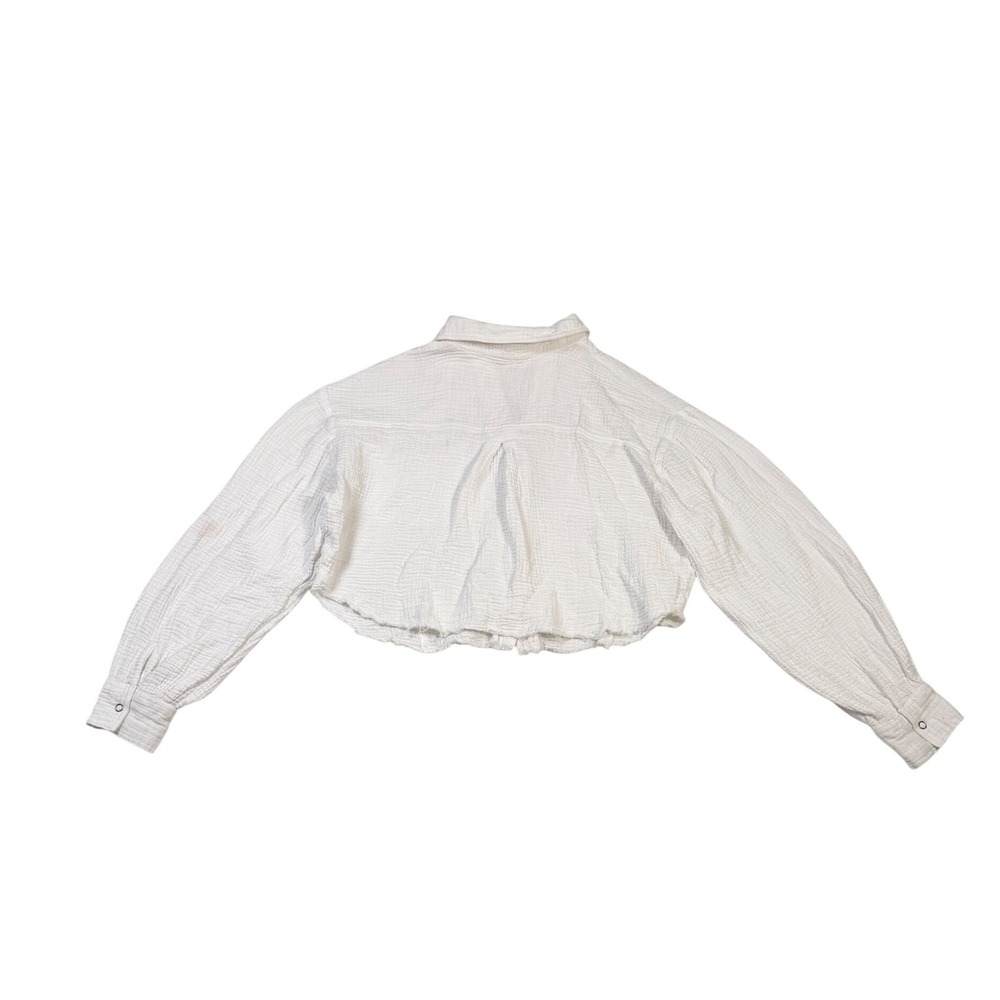 Altar'd State White Gauze Cropped Button Down Shirt Raw Hem Small - Picture 3 of 8